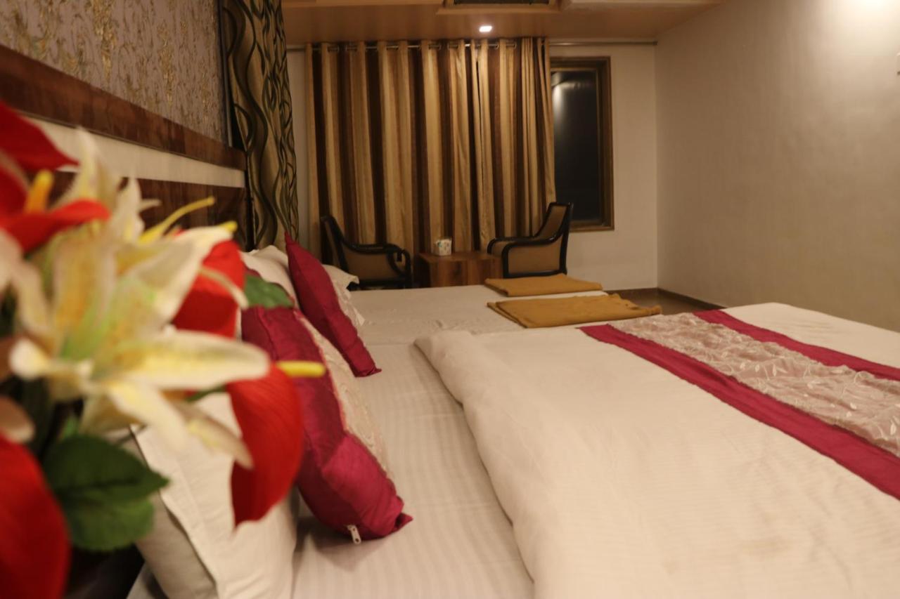 Mountview Resort Лонавла Екстер'єр фото