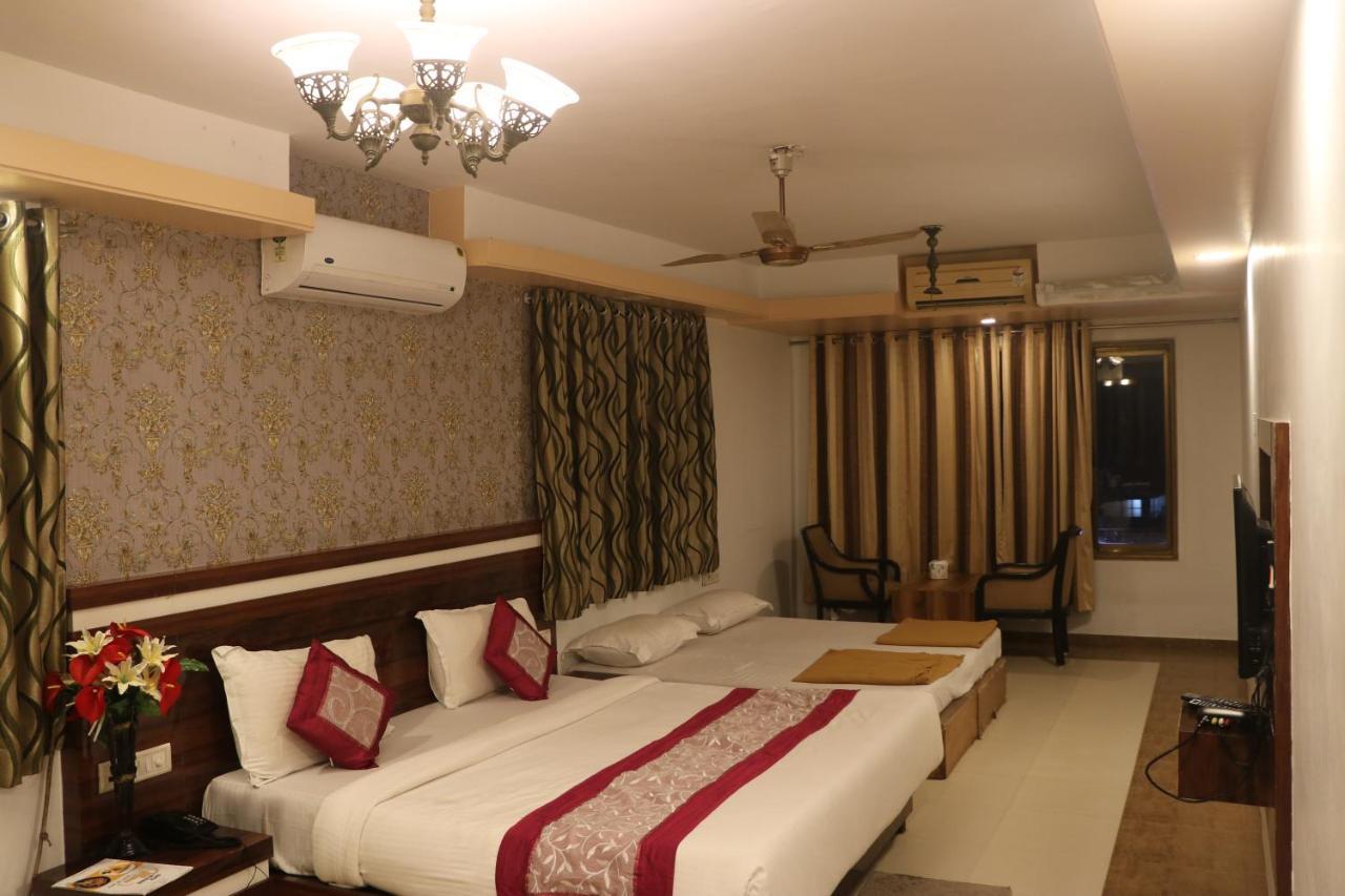 Mountview Resort Лонавла Екстер'єр фото