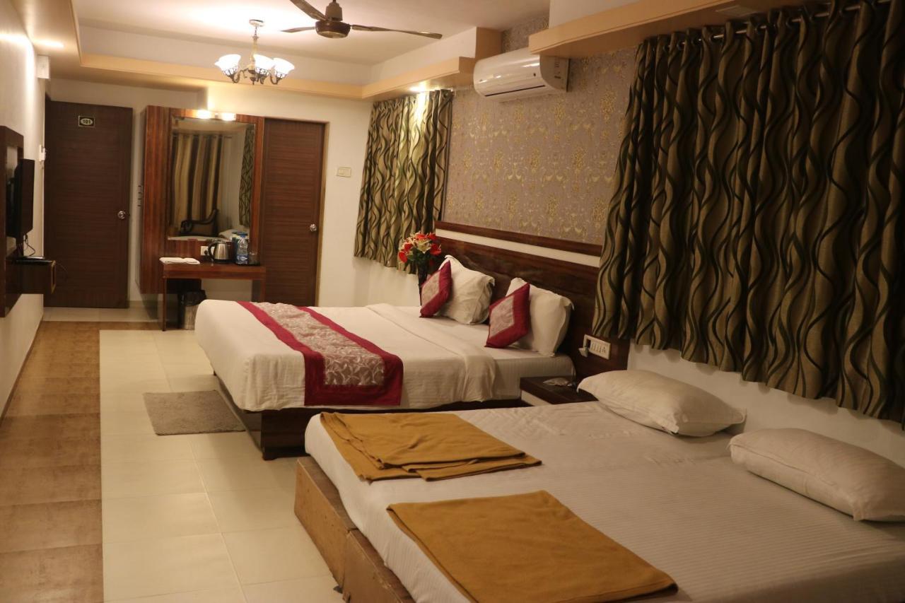 Mountview Resort Лонавла Екстер'єр фото