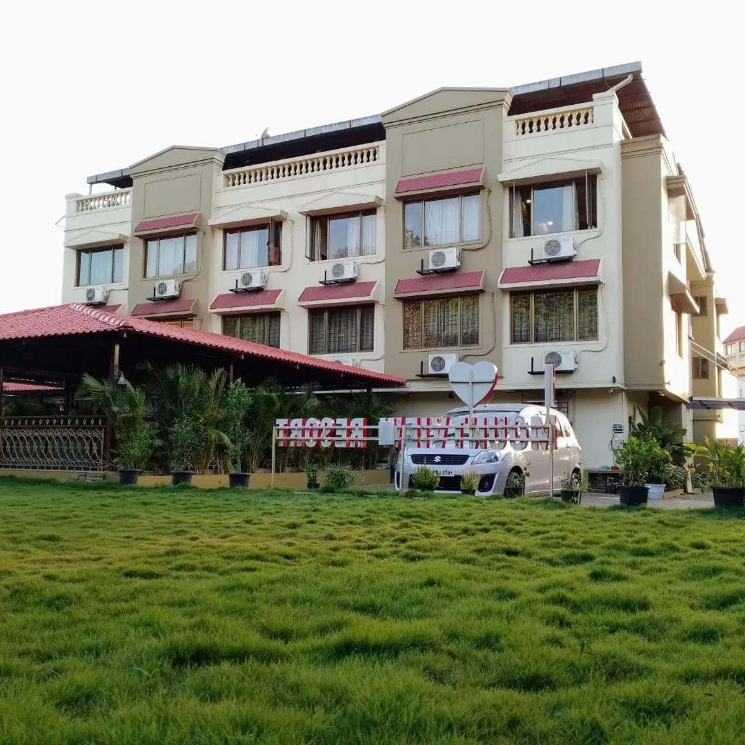 Mountview Resort Лонавла Екстер'єр фото